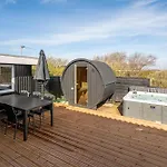 Lovely Newly Renovated House - 1005 *